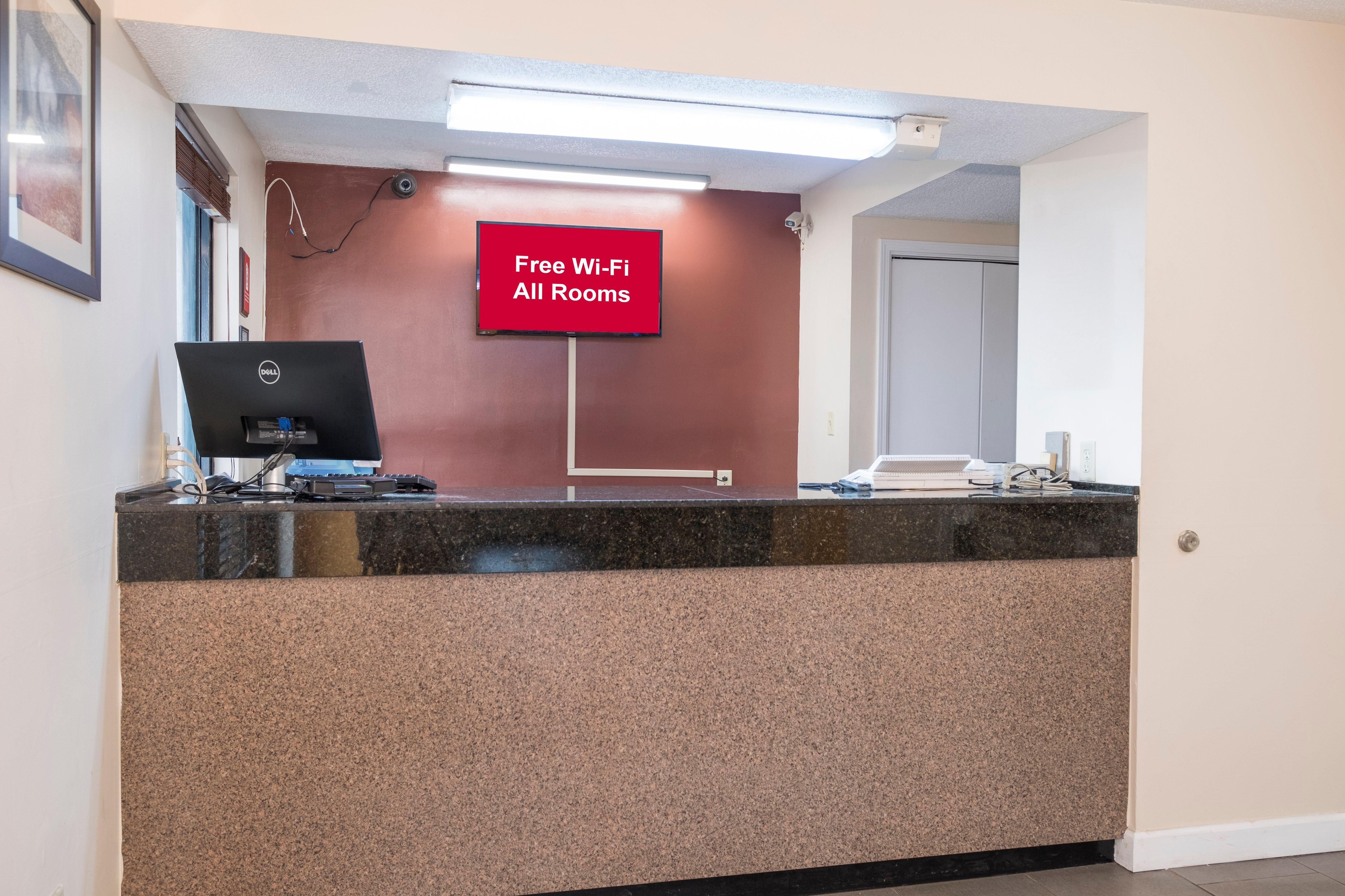 Red Roof Inn Mobile - Midtown Bagian luar foto